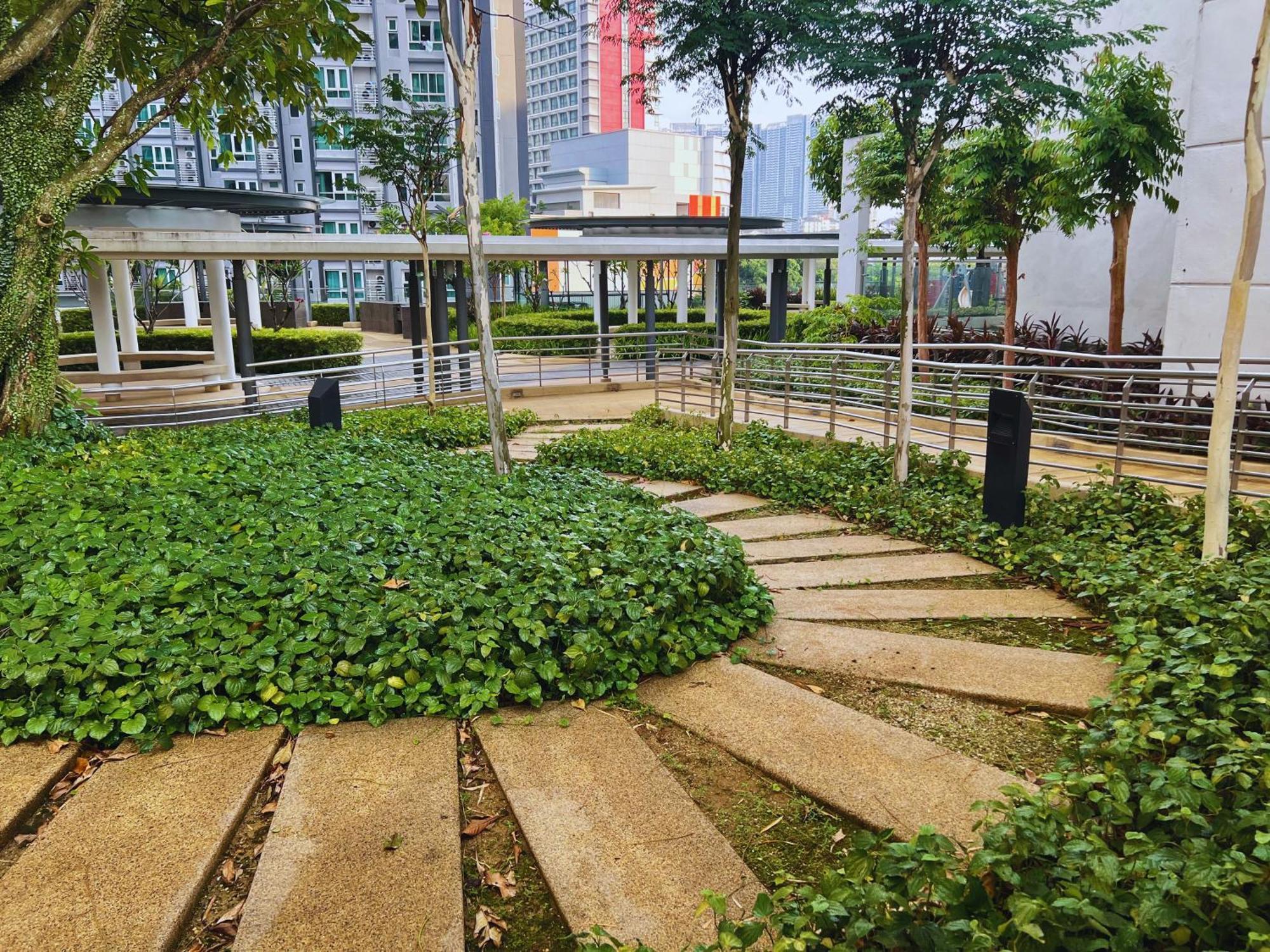 V Sunway Velocity By Vivid Pangsapuri Kuala Lumpur