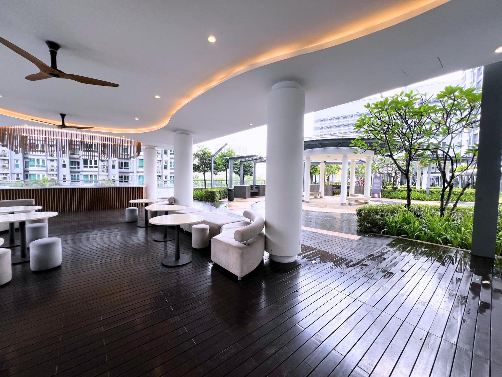 V Sunway Velocity By Vivid Pangsapuri Kuala Lumpur